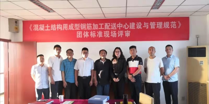 标3合影.jpg