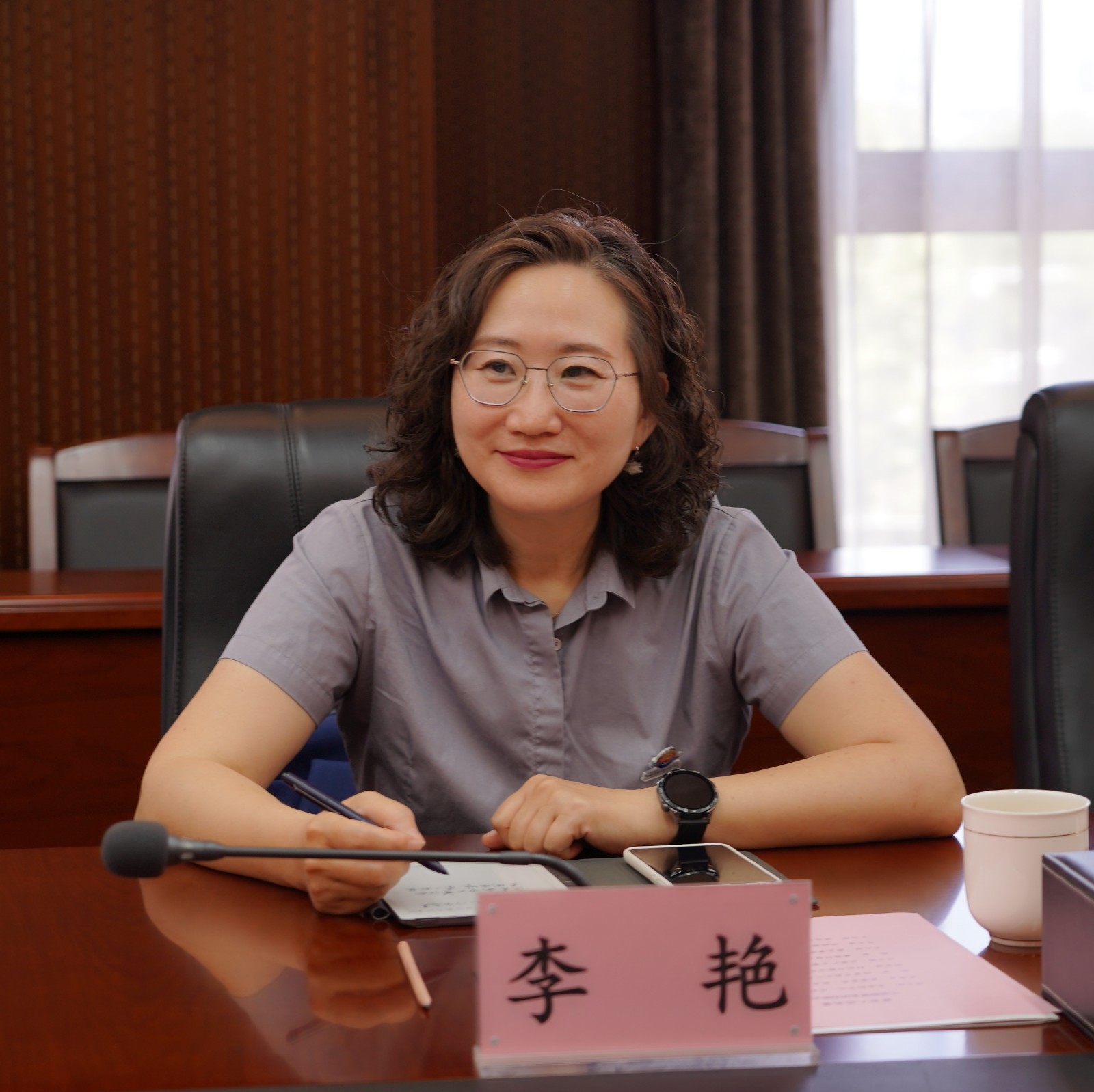 李艳.jpg